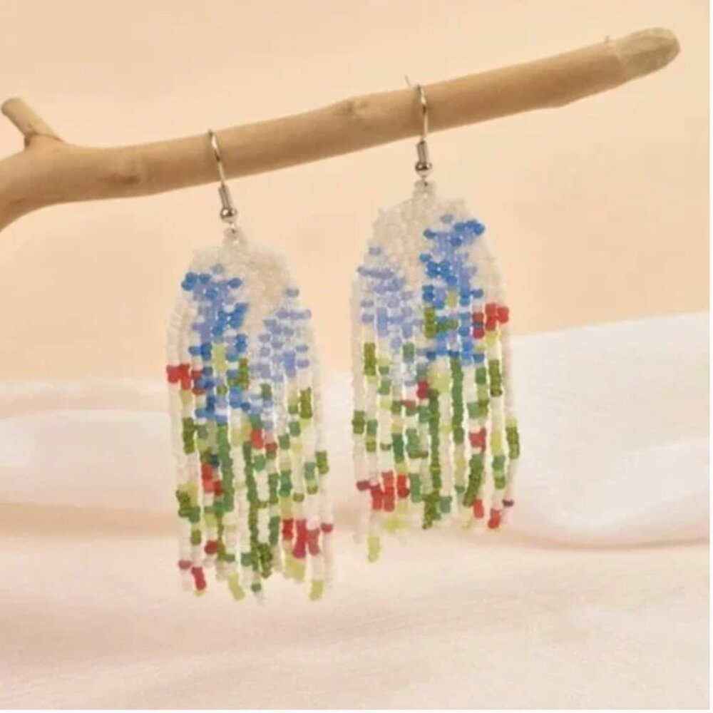 ⭐️❤️❤️FREE Beaded Flower Fringe Hipster Chic Tassel Vaca Classy Floral Earrings